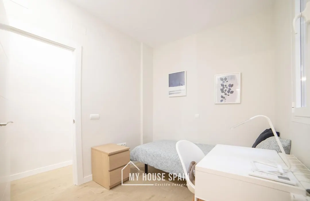 MyHouseSpain - Acogedor piso con patio en Chamberi-1